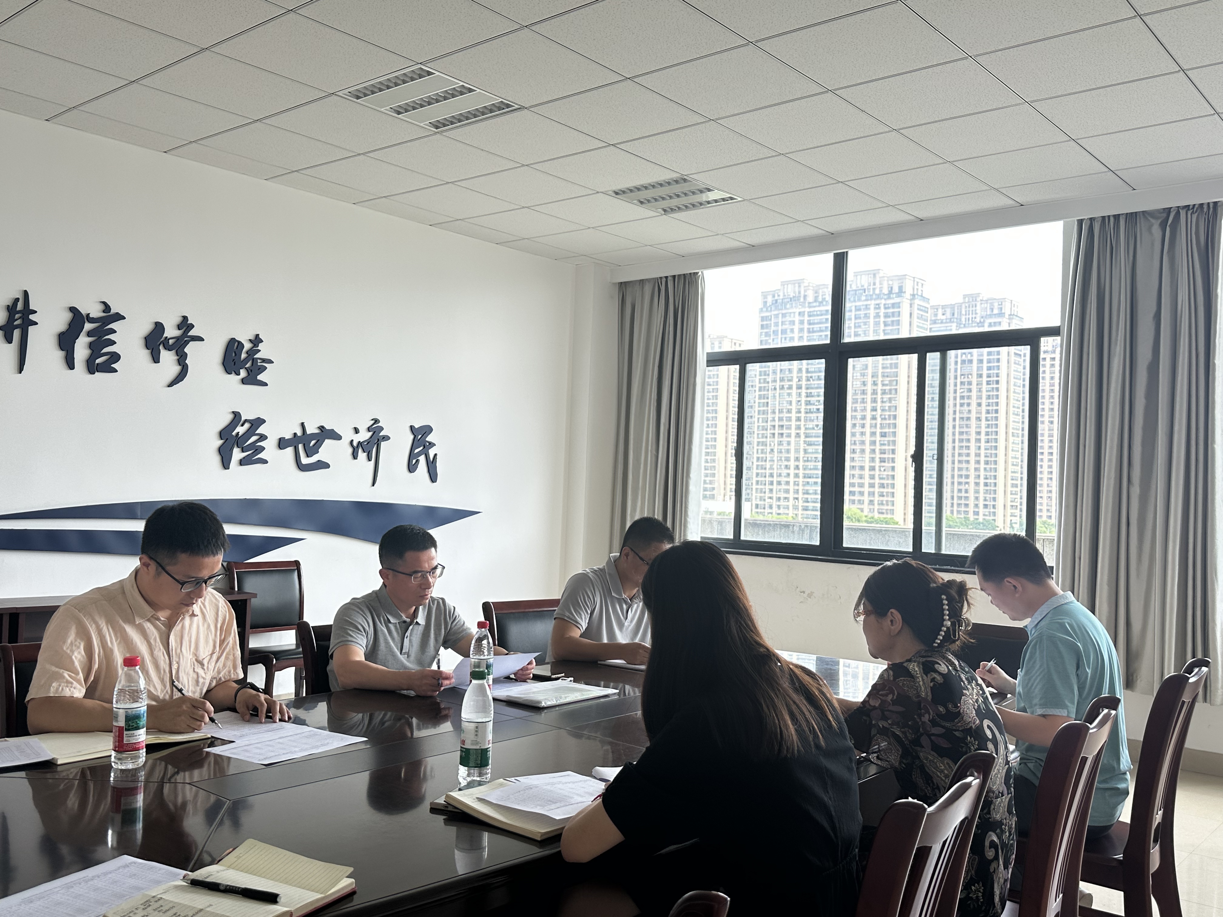 校党委副书记丁敢真一行来学院开展就业推进工作调研交流